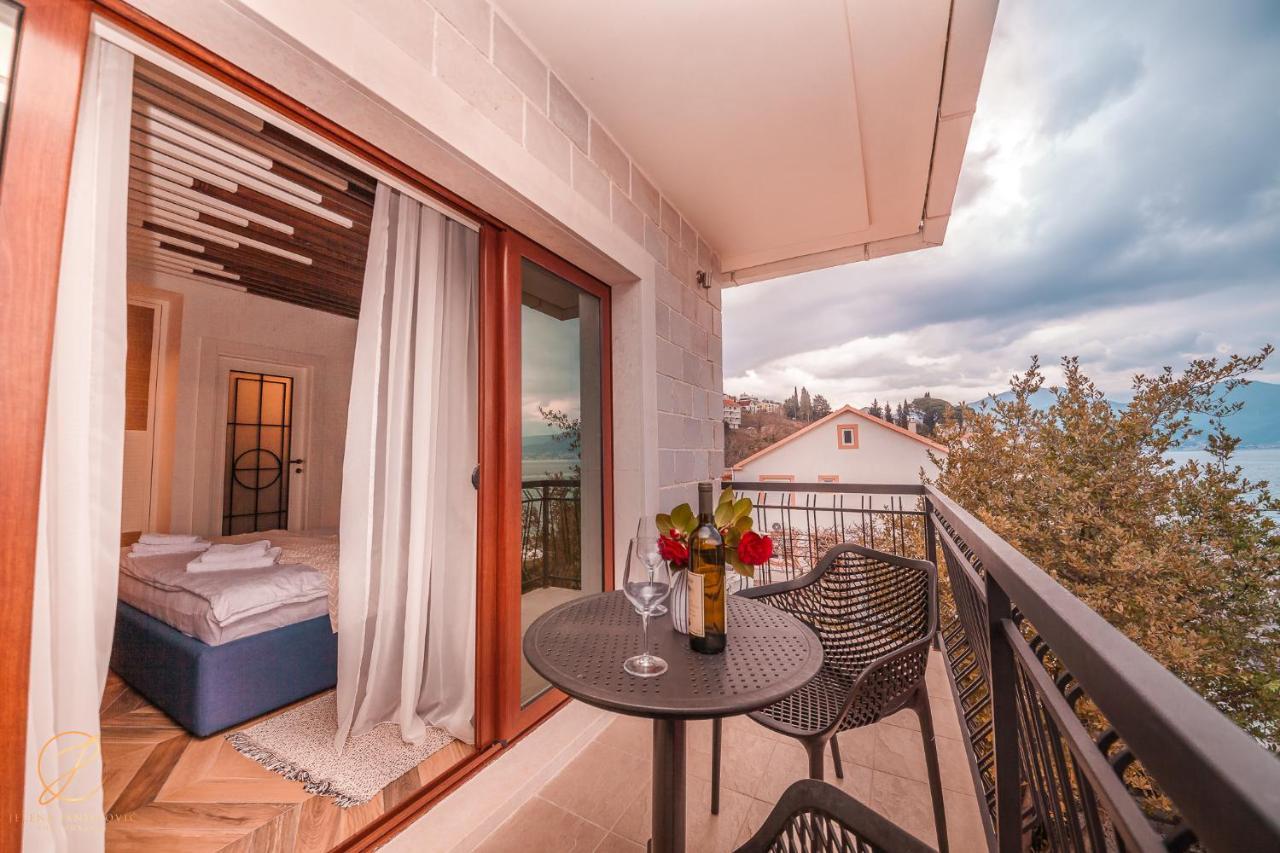 Barka B'N'B - Elegant Seaview Rooms Herceg Novi Buitenkant foto