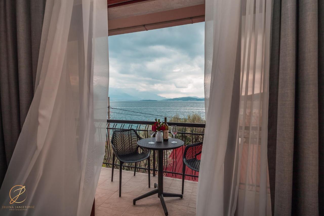 Barka B'N'B - Elegant Seaview Rooms Herceg Novi Buitenkant foto