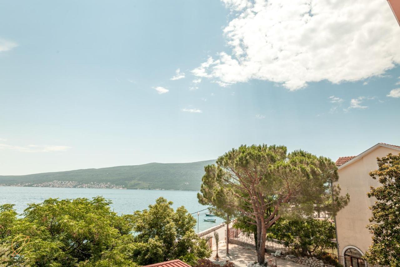 Barka B'N'B - Elegant Seaview Rooms Herceg Novi Buitenkant foto