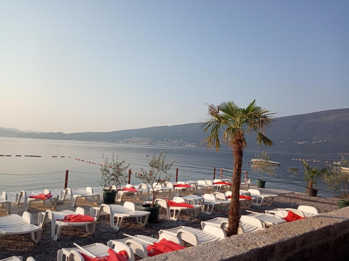 Barka B'N'B - Elegant Seaview Rooms Herceg Novi Buitenkant foto