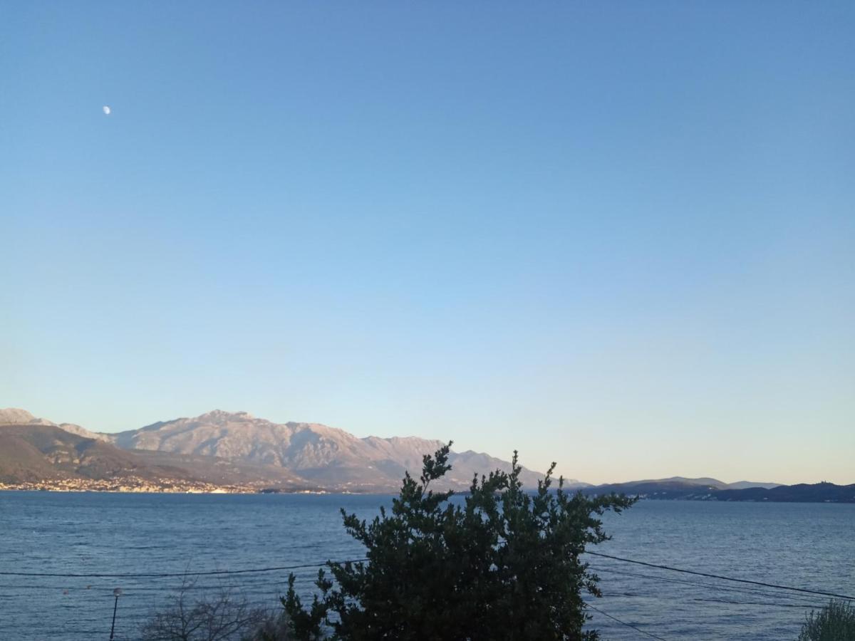 Barka B'N'B - Elegant Seaview Rooms Herceg Novi Buitenkant foto